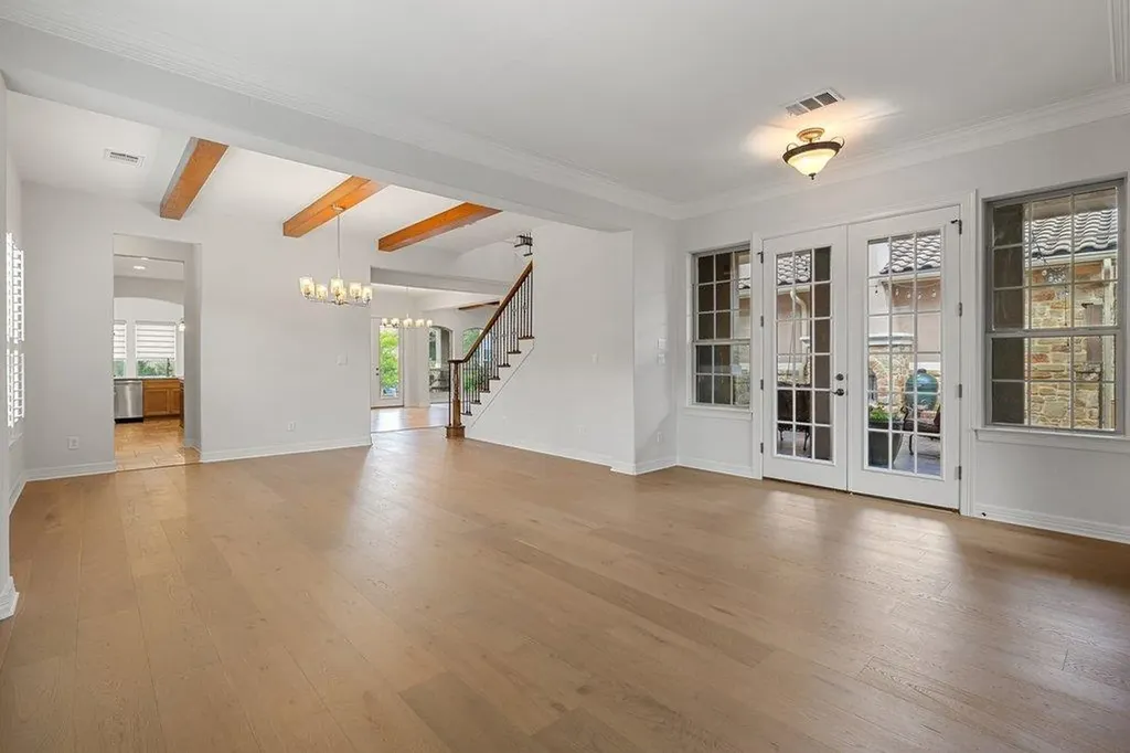 109 Largo Cove Austin TX 78734