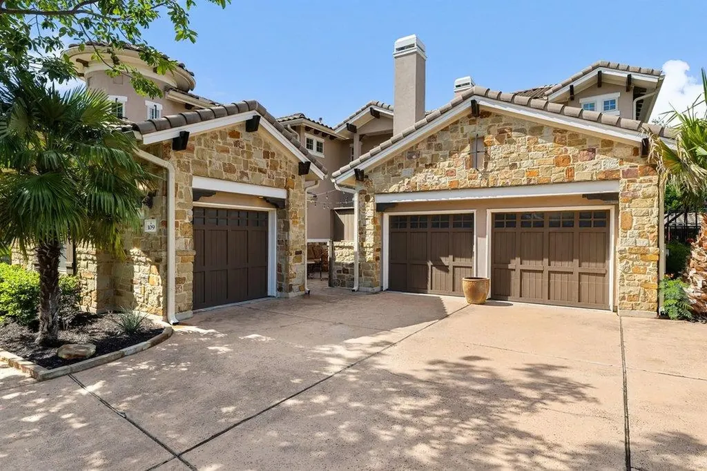 109 Largo Cove Austin TX 78734