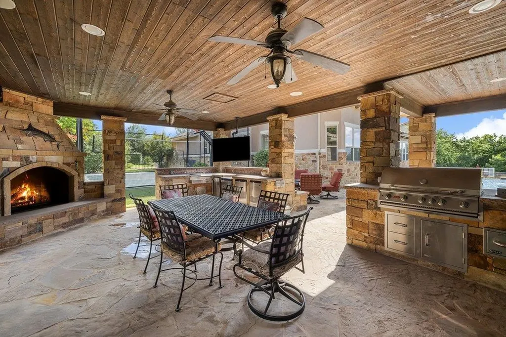 109 Largo Cove Austin TX 78734