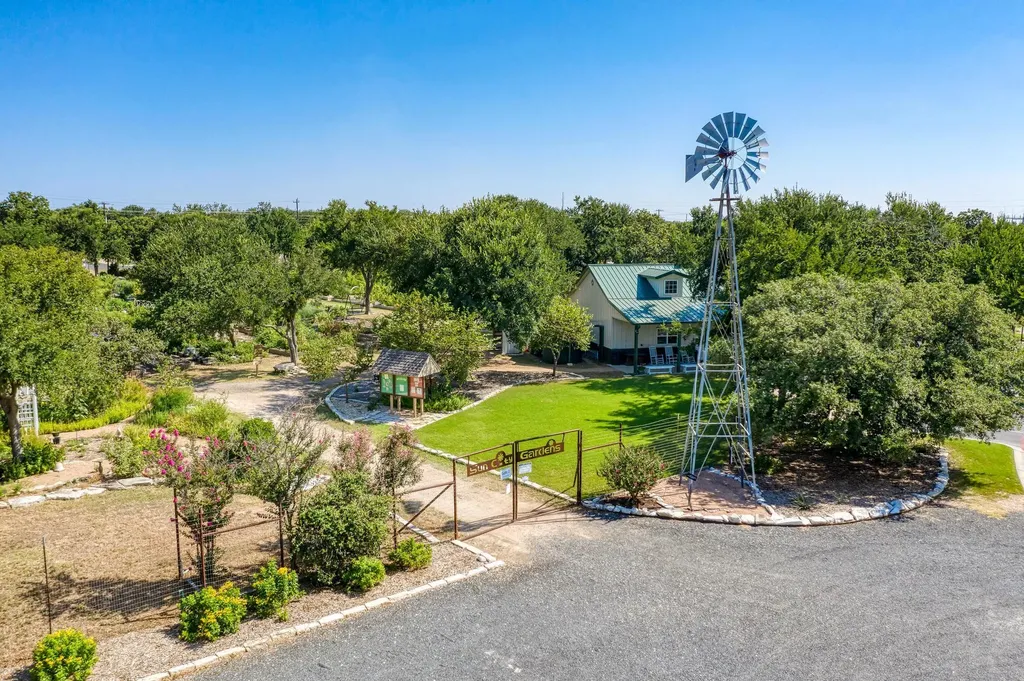 118 Bass Street Georgetown TX 78633