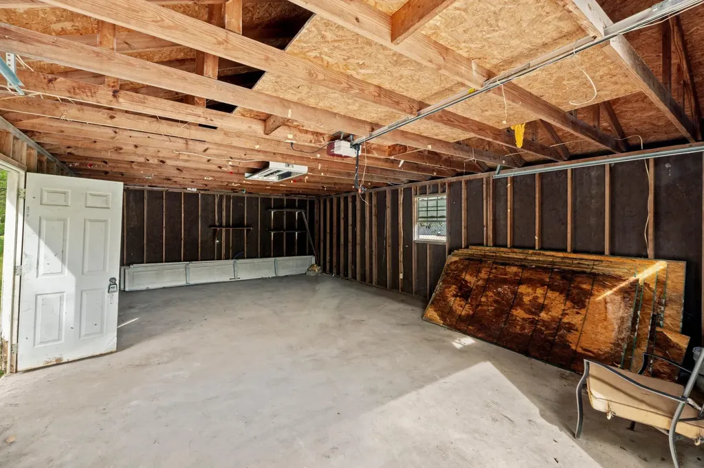 205 Skycrest Drive Martindale TX 78655