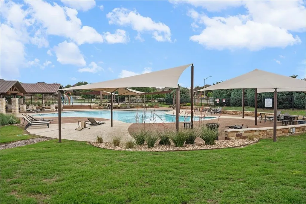 1620 Dusty Bend Leander TX 78641