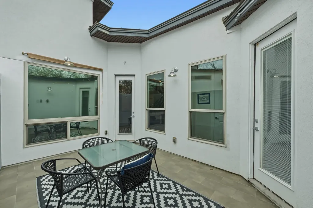 1405 Camelot Circle Austin TX 78745