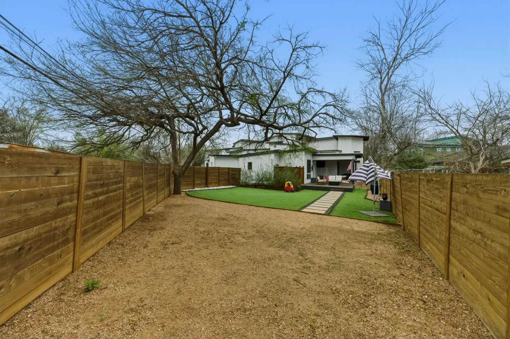 1405 Camelot Circle Austin TX 78745