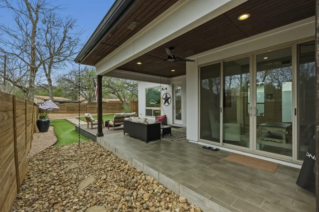 1405 Camelot Circle Austin TX 78745