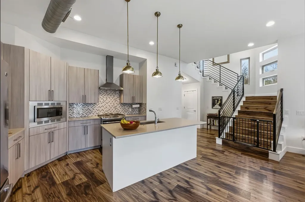 1405 Camelot Circle Austin TX 78745