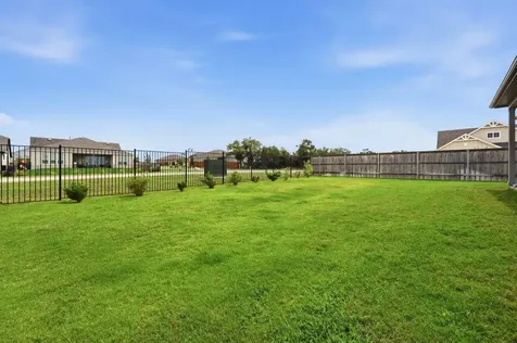 513 Barnhill Loop Dripping Springs TX 78620