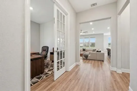 513 Barnhill Loop Dripping Springs TX 78620