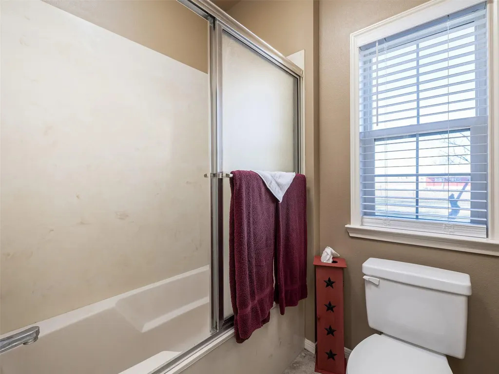 651 County Road 497 Taylor TX 76574