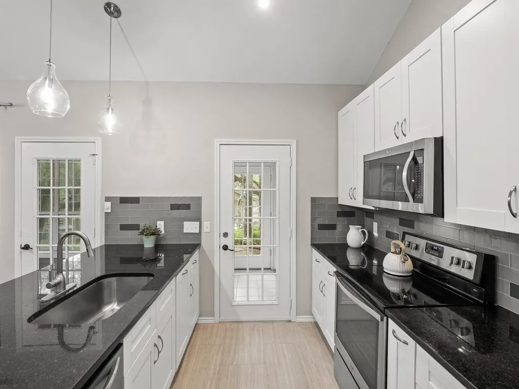 3809 Spicewood Springs Road Austin TX 78759