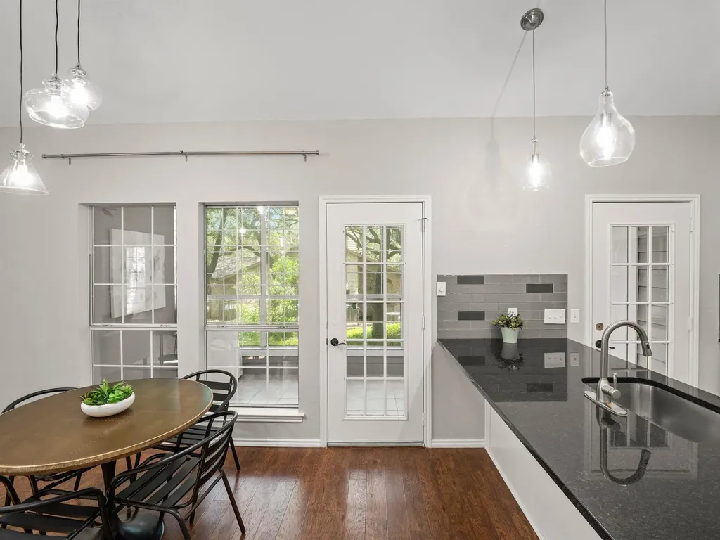 3809 Spicewood Springs Road Austin TX 78759