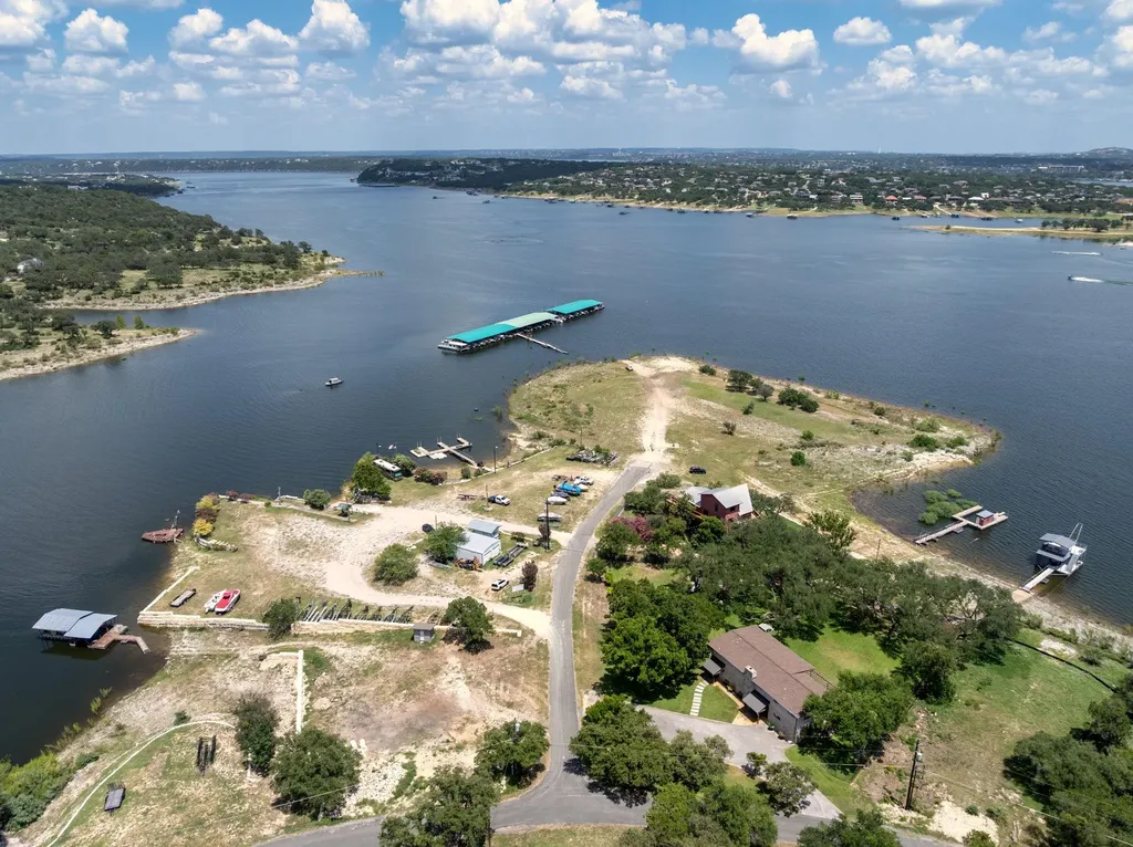 1016 Windy Shores Loop Spicewood TX 78669