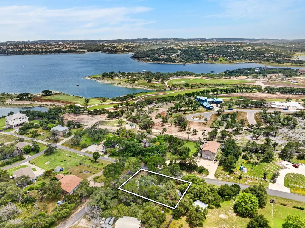 1016 Windy Shores Loop Spicewood TX 78669