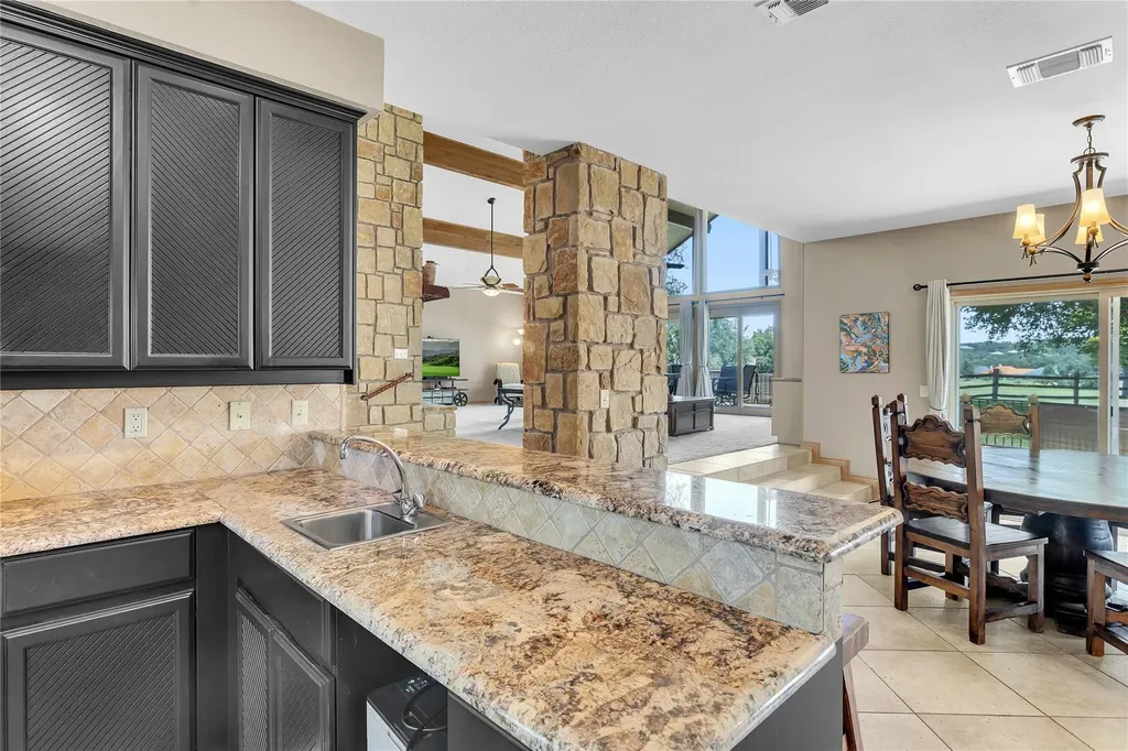 624 Hi Stirrup Horseshoe Bay TX 78657
