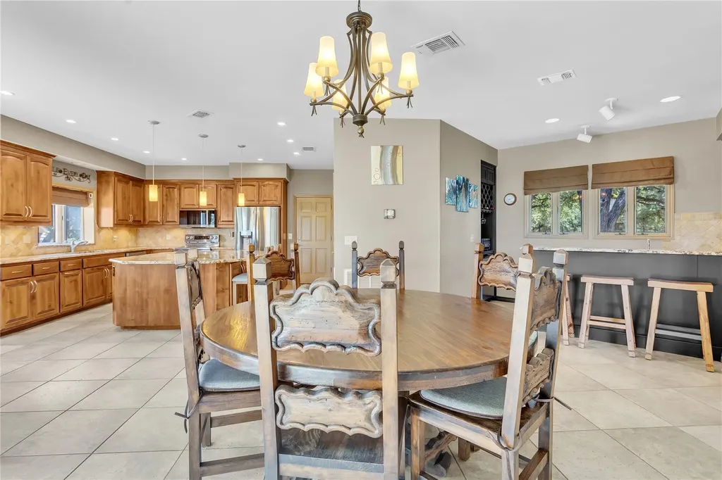 624 Hi Stirrup Horseshoe Bay TX 78657