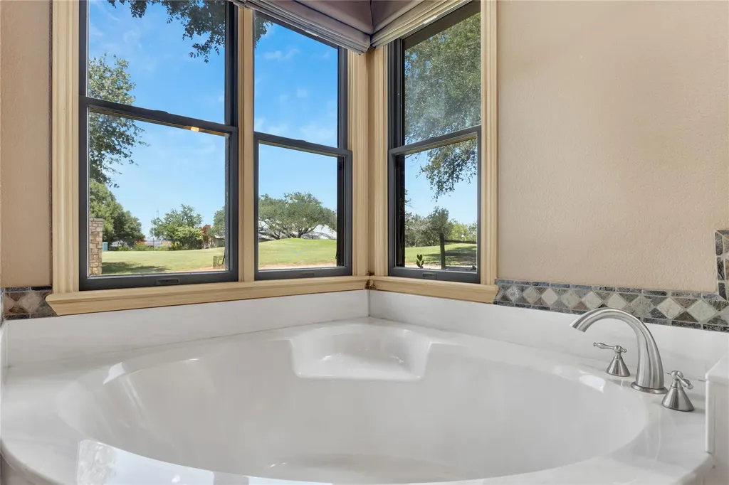 624 Hi Stirrup Horseshoe Bay TX 78657