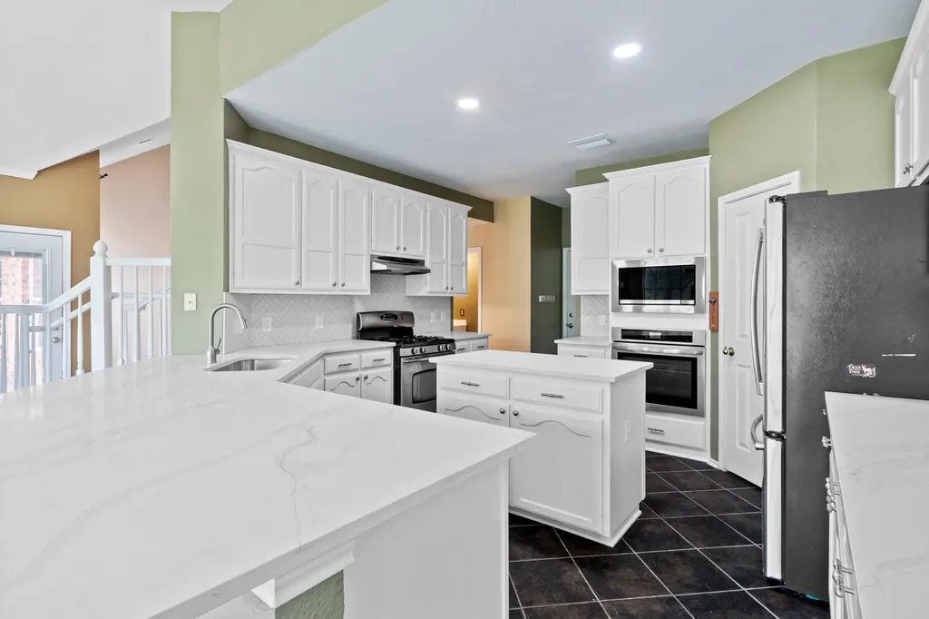 8605 Axis Drive Austin TX 78749