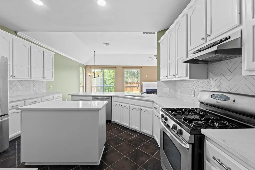 8605 Axis Drive Austin TX 78749