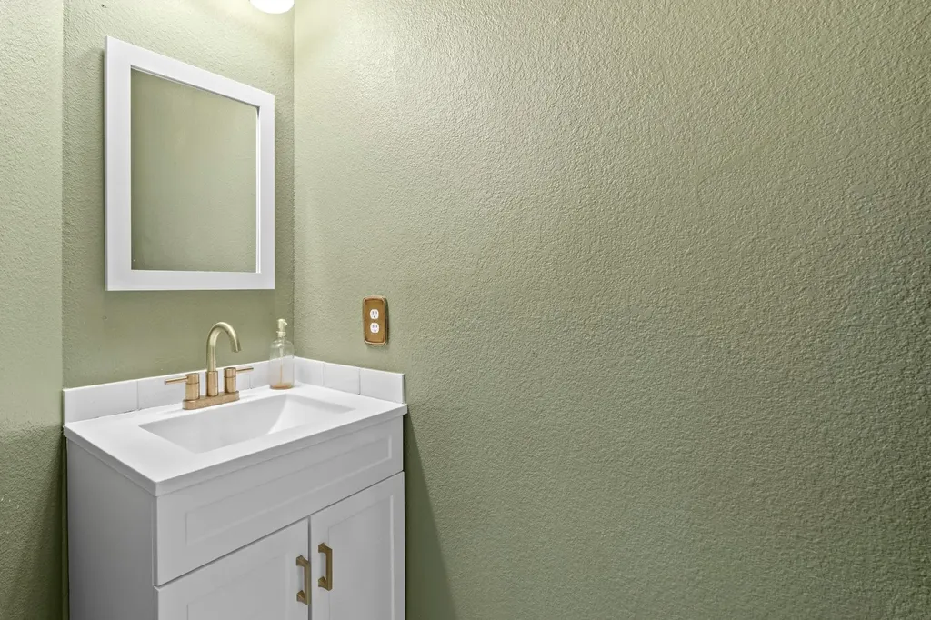 8605 Axis Drive Austin TX 78749