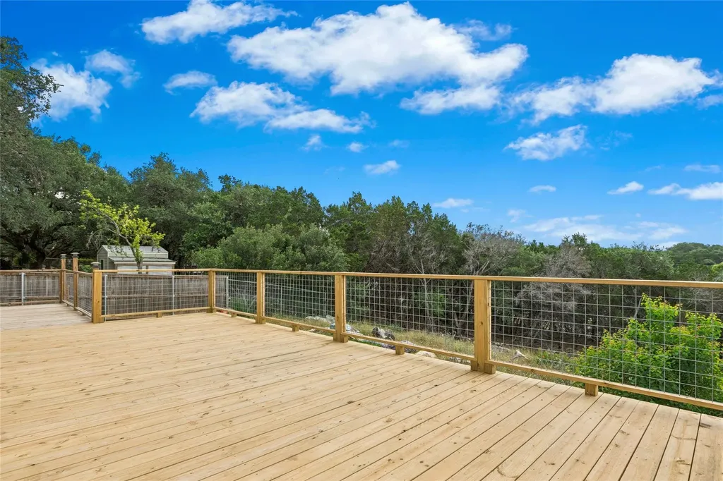 1562 Windmere Canyon Lake TX 78133