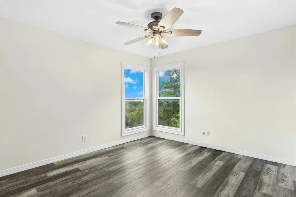 1562 Windmere Canyon Lake TX 78133