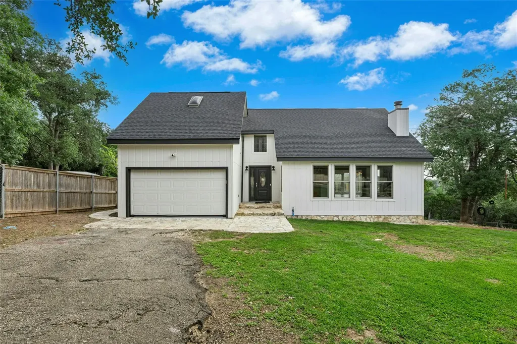 1562 Windmere Canyon Lake TX 78133
