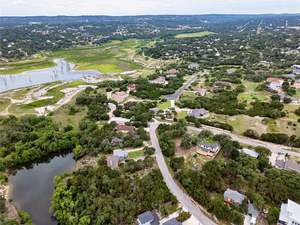 1562 Windmere Canyon Lake TX 78133