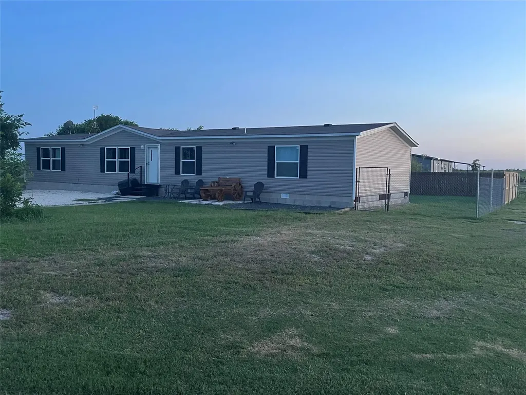 104 Dockal Drive Bertram TX 78605