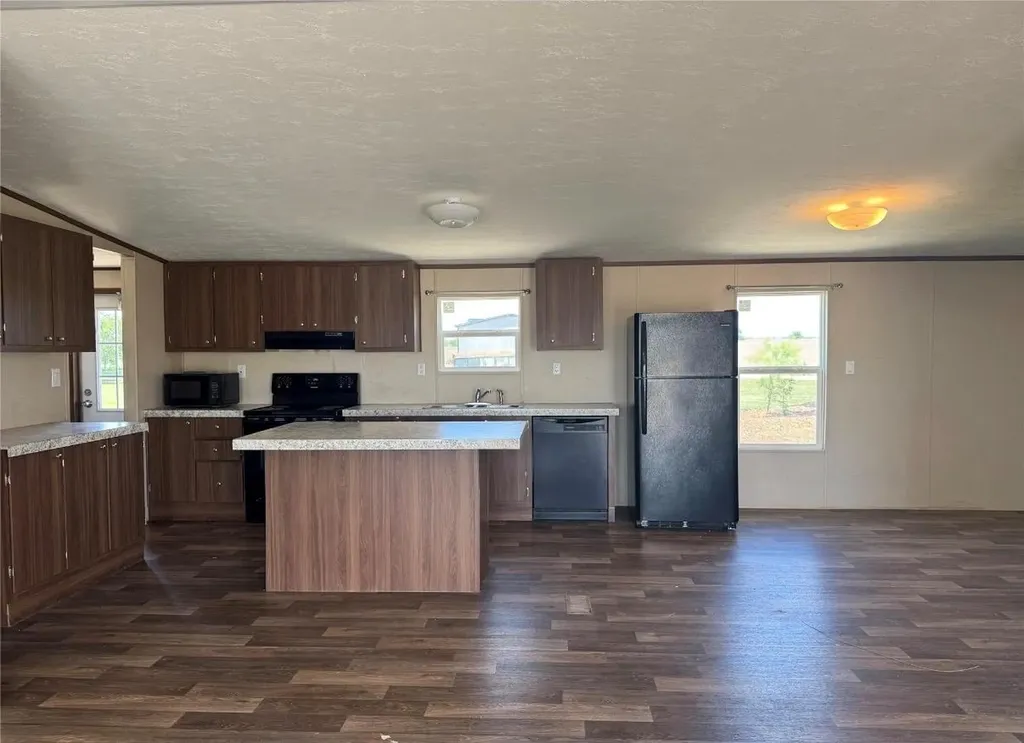 104 Dockal Drive Bertram TX 78605