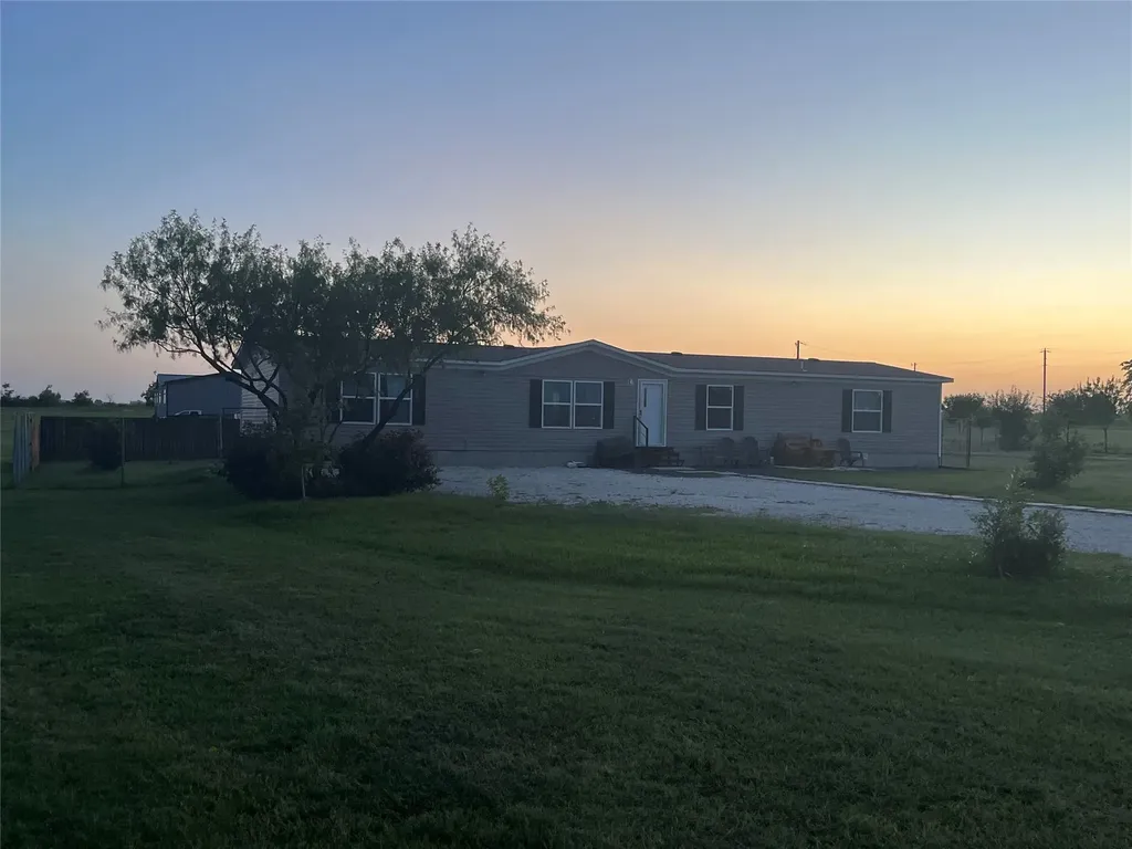 104 Dockal Drive Bertram TX 78605