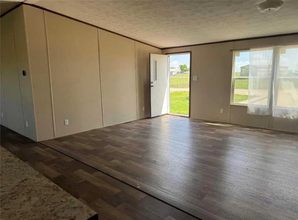 104 Dockal Drive Bertram TX 78605