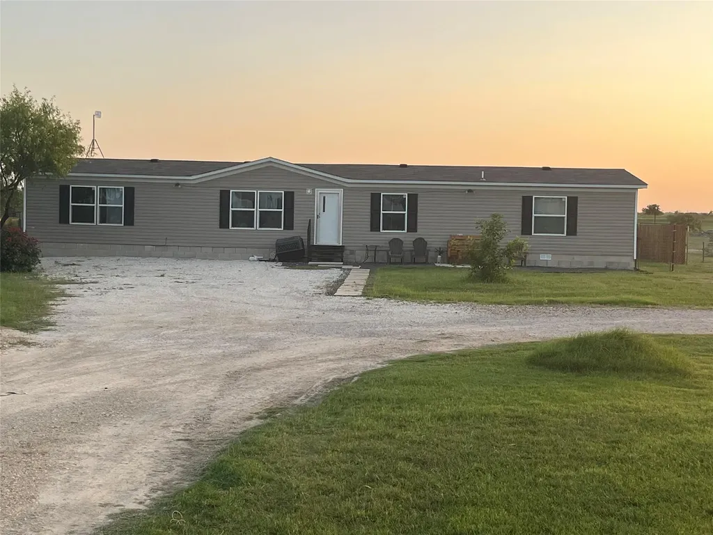 104 Dockal Drive Bertram TX 78605