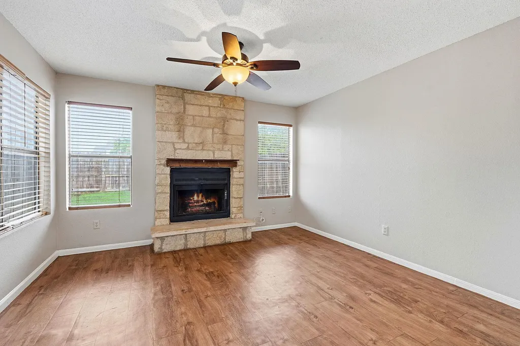 8811 Schick Road Austin TX 78729