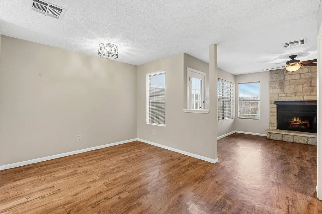8811 Schick Road Austin TX 78729