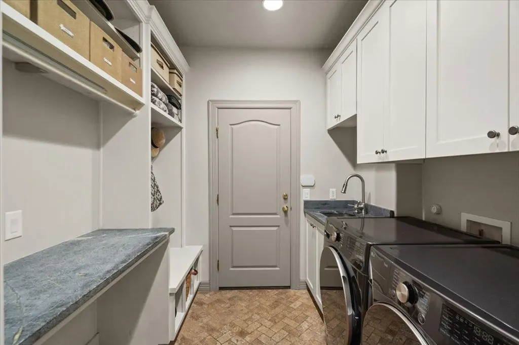 5201 Great Divide Drive Bee Cave TX 78738