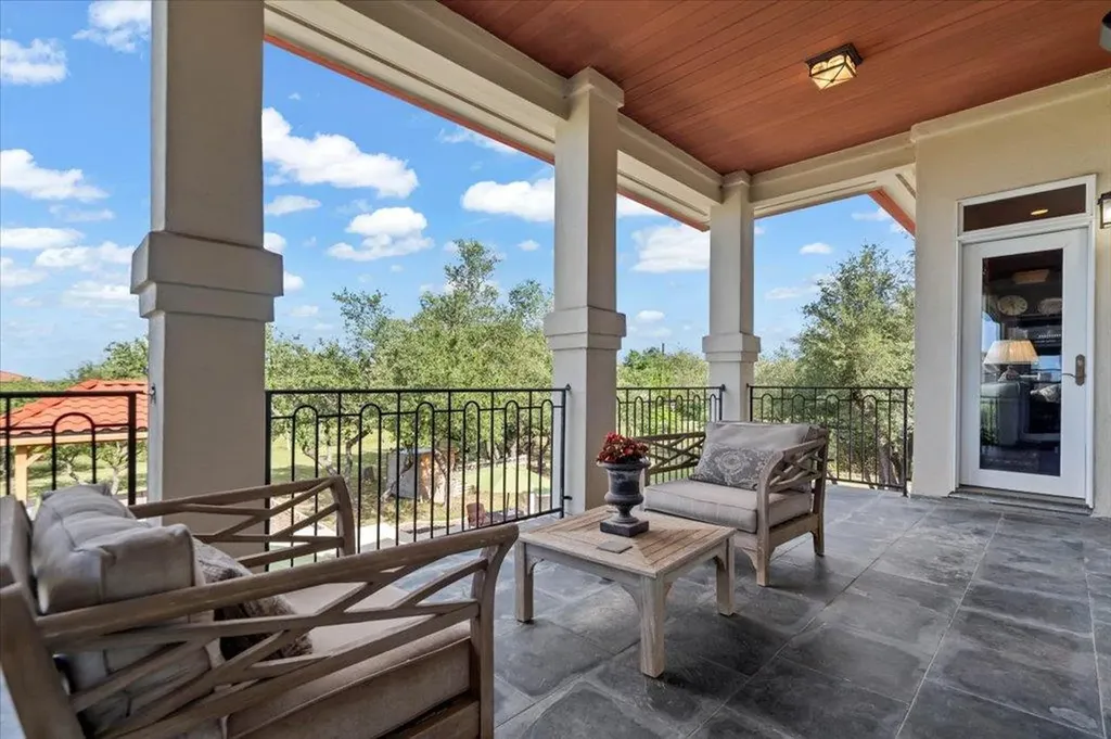 5201 Great Divide Drive Bee Cave TX 78738