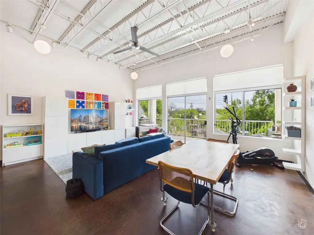 2401 E 6th Street Austin TX 78702