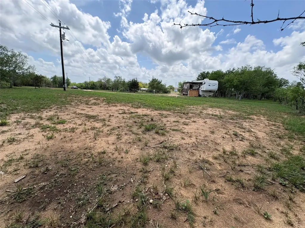 287 Fm-713 Lockhart TX 78644