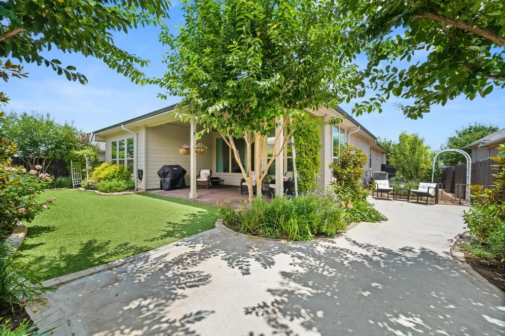 141 Falabella Trail Georgetown TX 78626
