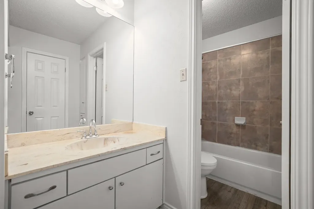 2009 Browning Drive Austin TX 78752