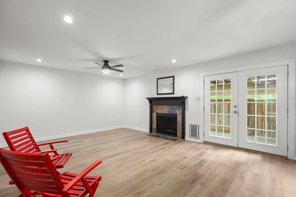 2009 Browning Drive Austin TX 78752