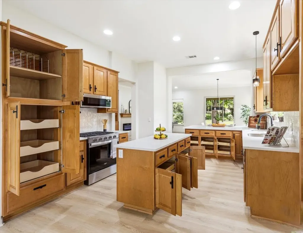 105 Mountain Laurel Way Georgetown TX 78633