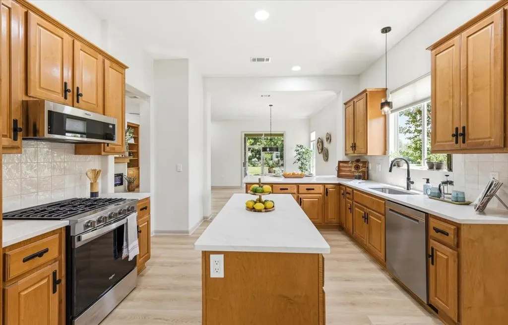 105 Mountain Laurel Way Georgetown TX 78633