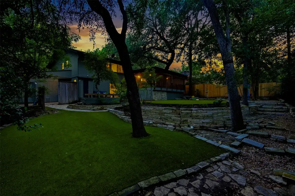 8710 Silverhill Lane Austin TX 78759