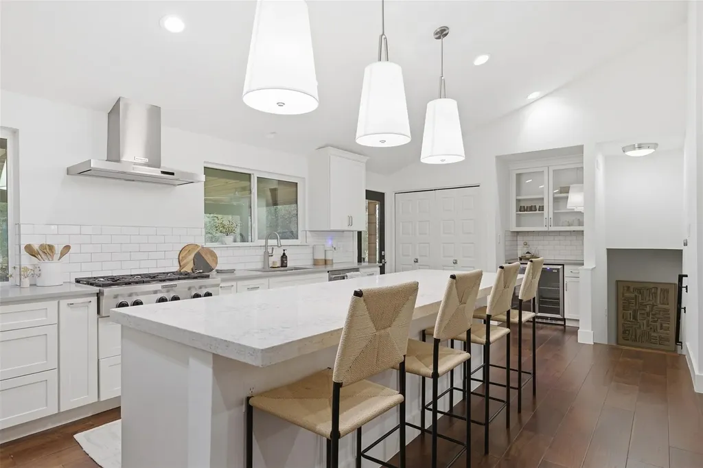 8710 Silverhill Lane Austin TX 78759