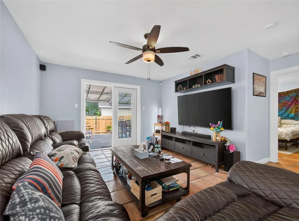101 Texas Ash Cove Manchaca TX 78652