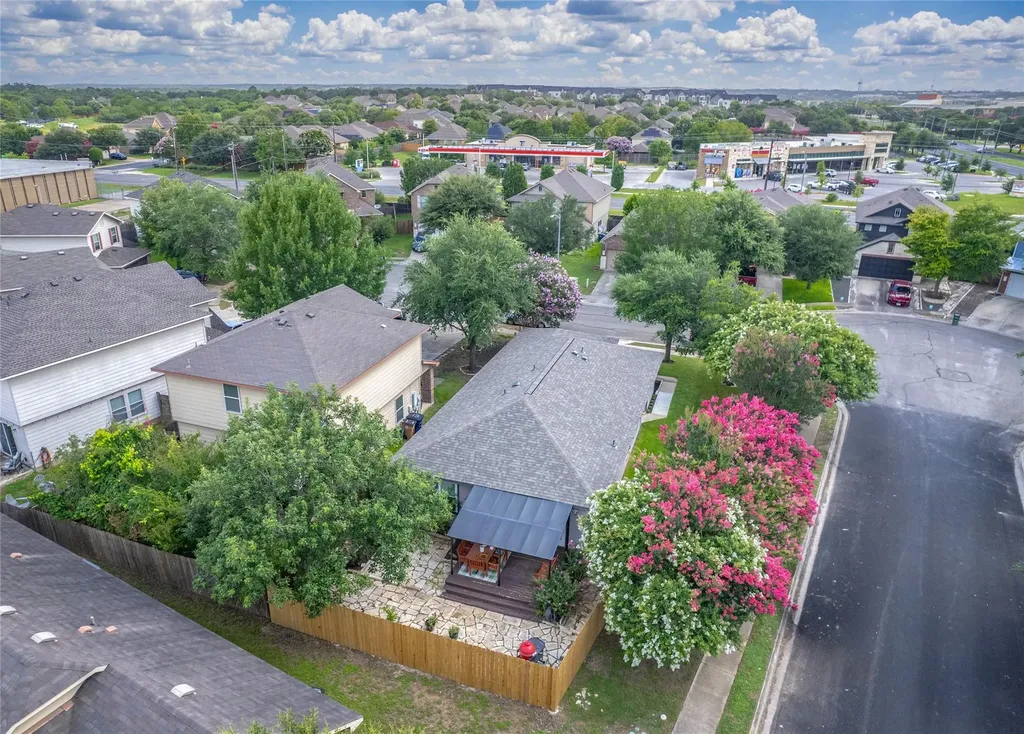 101 Texas Ash Cove Manchaca TX 78652