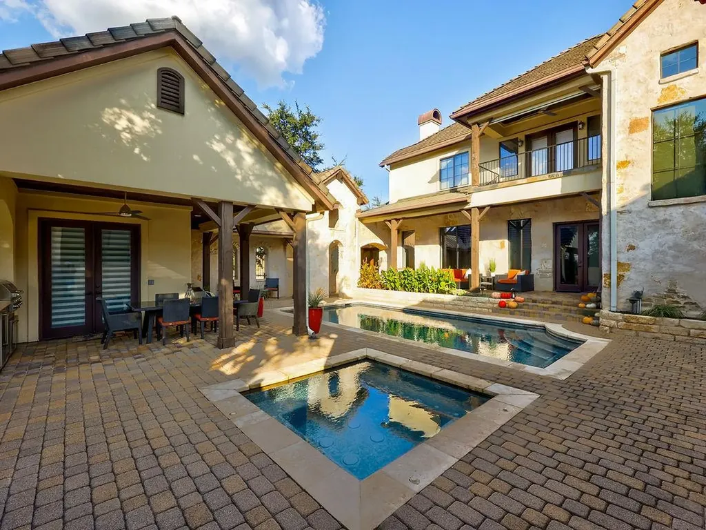11805 Pleasant Panorama View Austin TX 78738