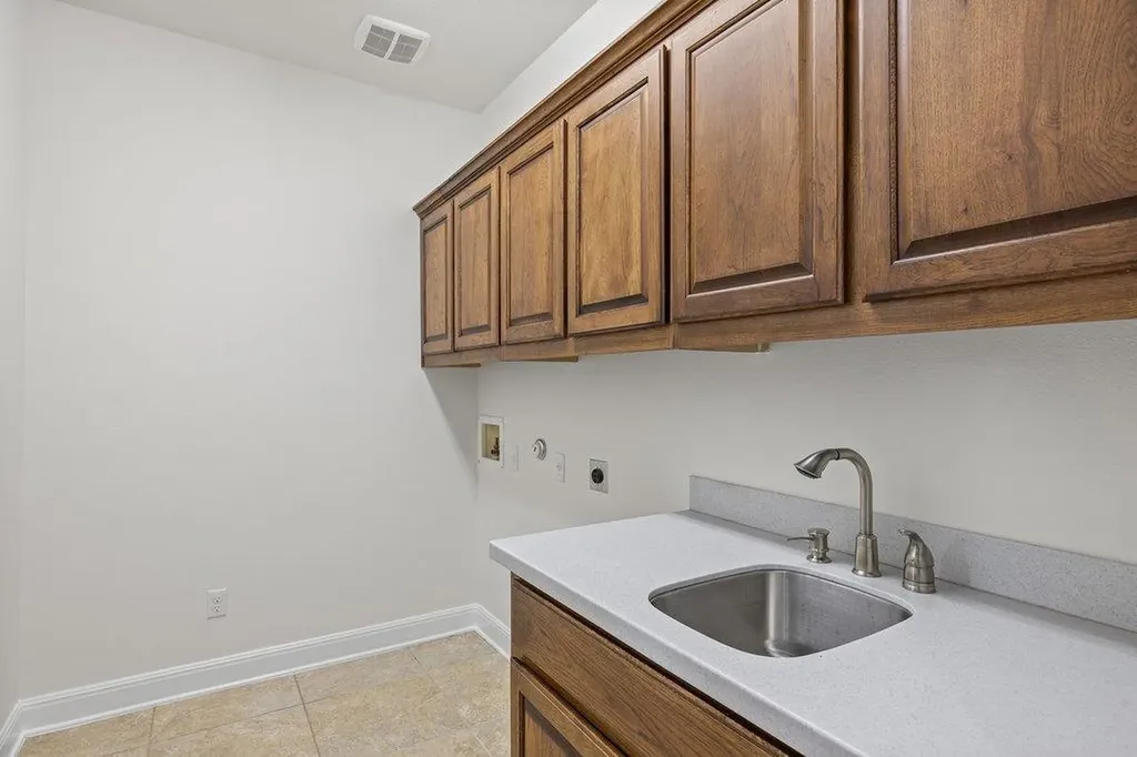 2120 Peoria Drive Leander TX 78641