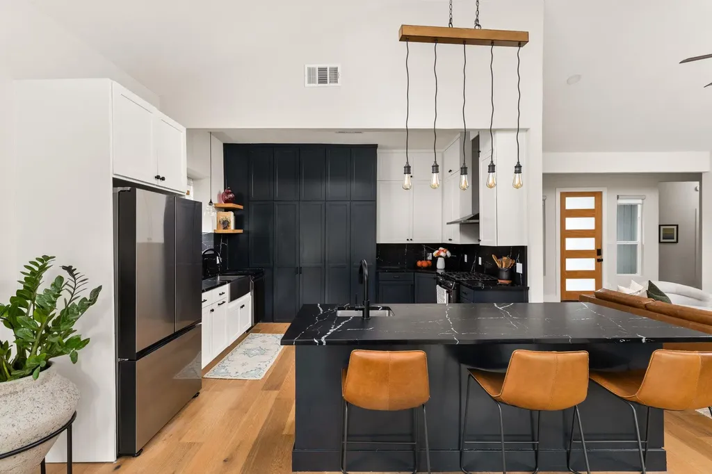 10107 Alcott Cove Austin TX 78748
